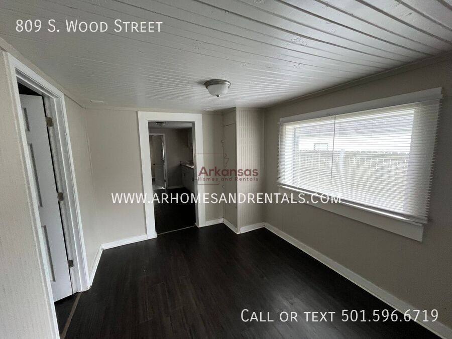 House for rent at 809 S Wood St, Stuttgart, AR 72160