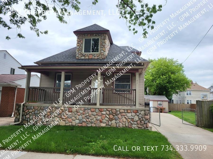 Apartment for rent at 1563 Wilson Ave, Lincoln Park, MI 48146