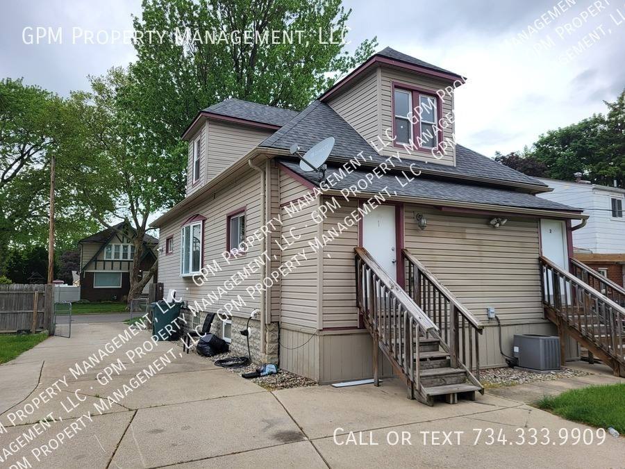 Apartment for rent at 1563 Wilson Ave, Lincoln Park, MI 48146