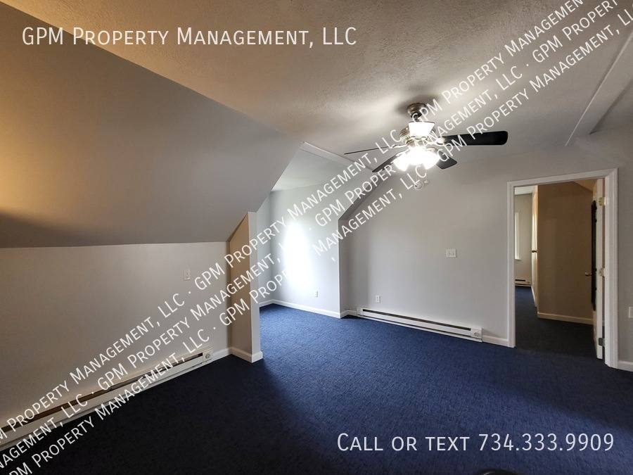 Apartment for rent at 1563 Wilson Ave, Lincoln Park, MI 48146