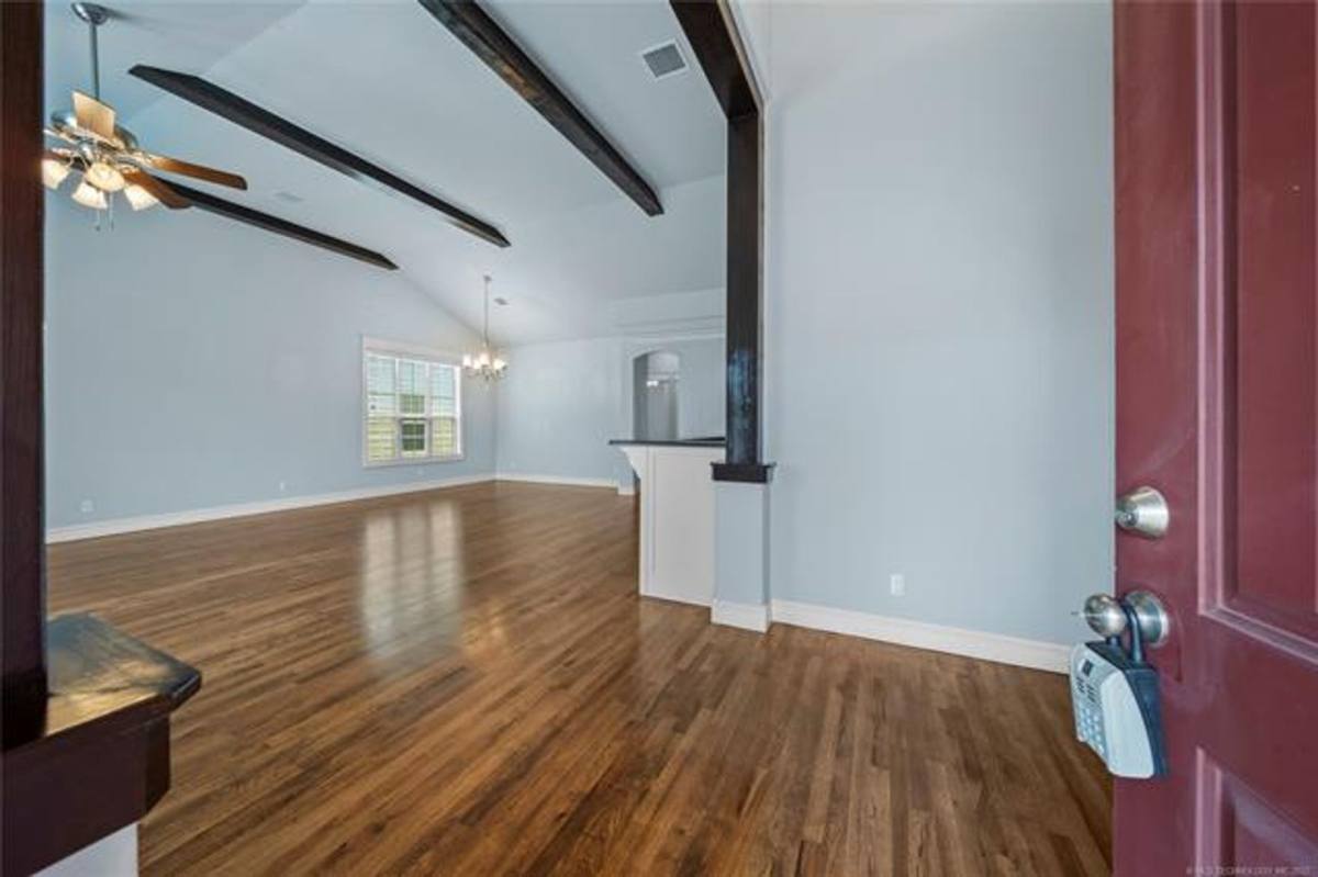 House for rent at 3742 W Austin St, Broken Arrow, OK 74011
