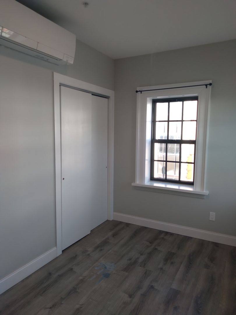 Apartment for rent at 140 Hamilton St, Albany, NY 12207