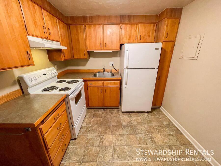 Apartment for rent at 1831 Kincaid St #20, Eugene, OR 97403