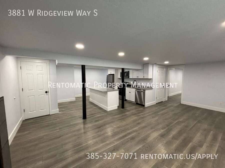 Apartment for rent at 3881 W Ridgeview Way S, Salt Lake City, UT 84129