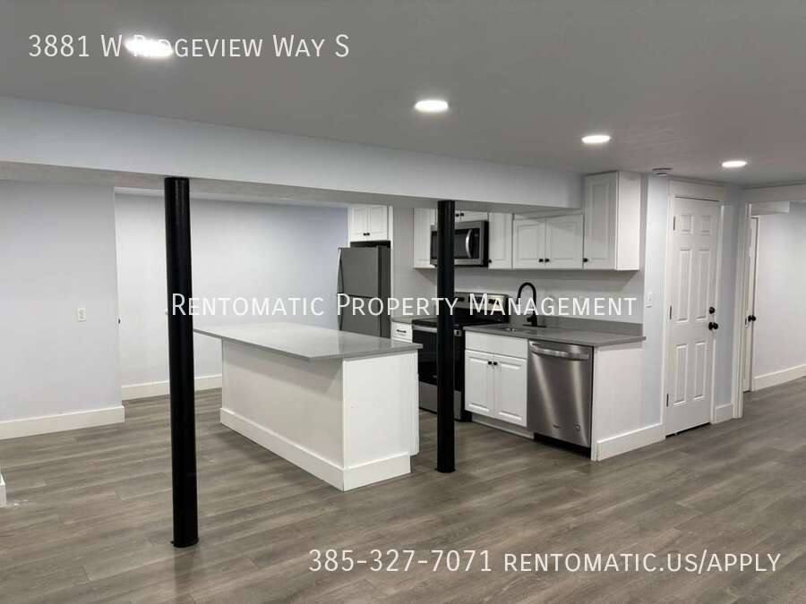Apartment for rent at 3881 W Ridgeview Way S, Salt Lake City, UT 84129