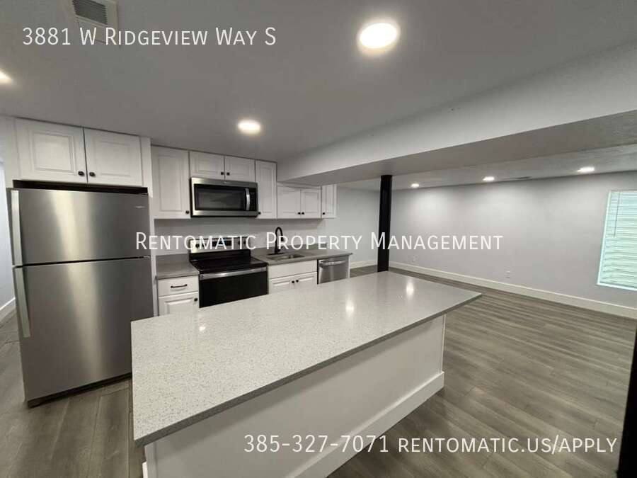 Apartment for rent at 3881 W Ridgeview Way S, Salt Lake City, UT 84129