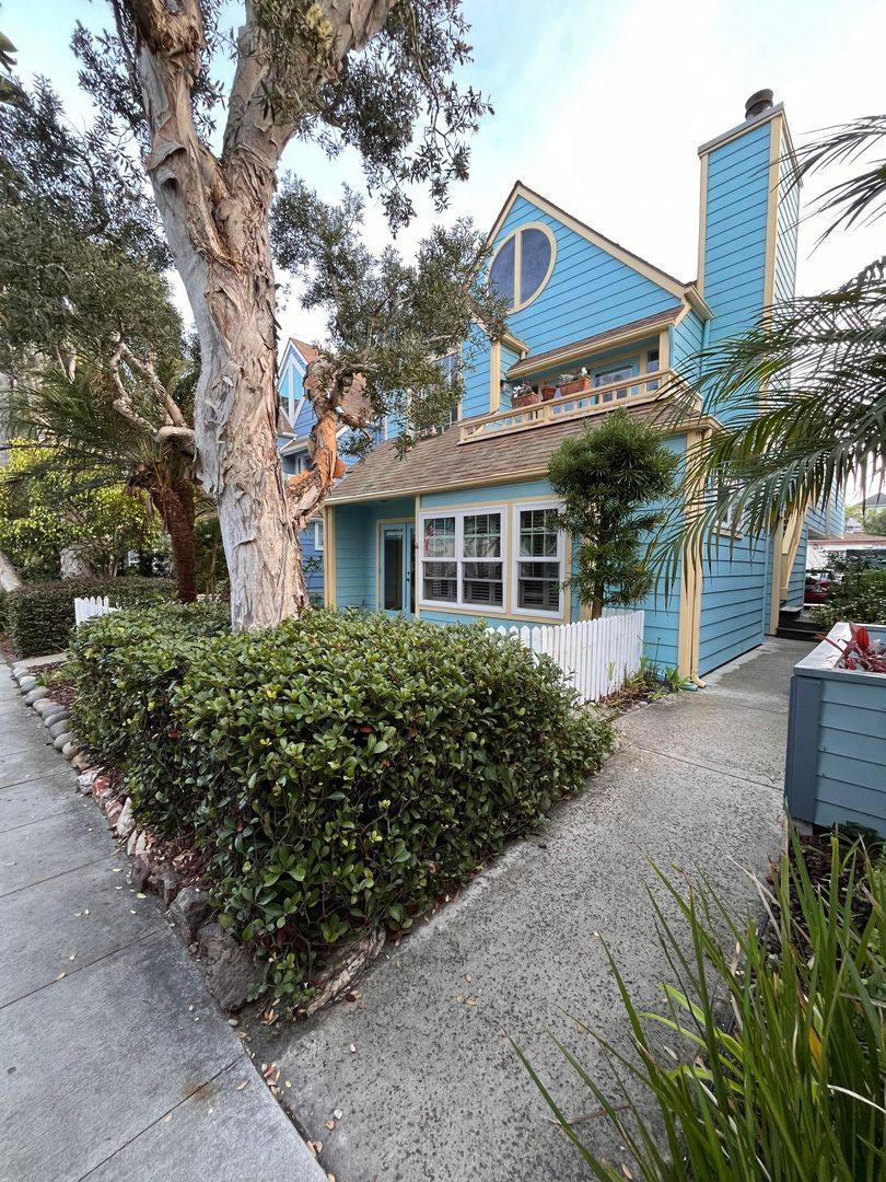 Condo for rent at 807 Nantasket Court, San Diego, CA 92109