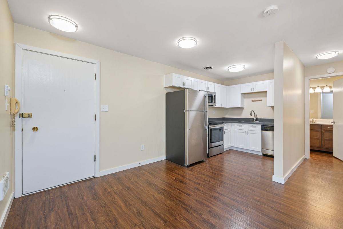 Apartment for rent at 1000 E Aloha St, Seattle, WA 98102