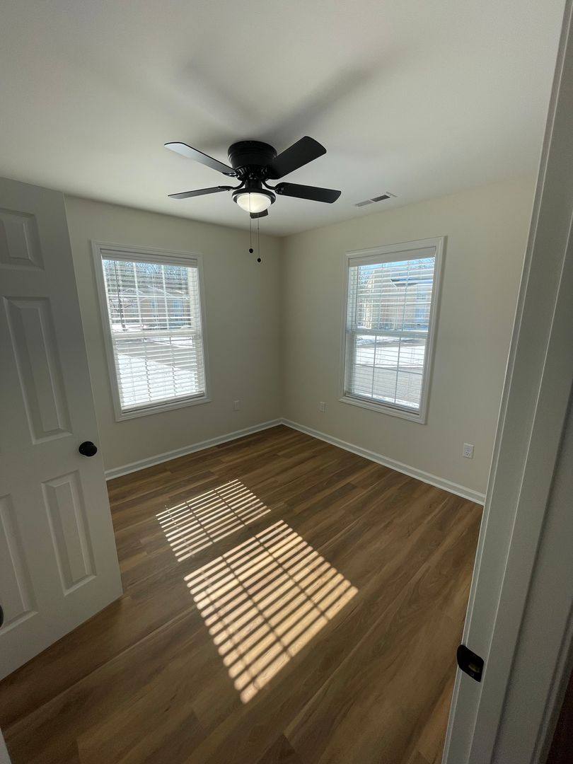 Apartment for rent at 923 W 9th St, Russellville, KY 42276
