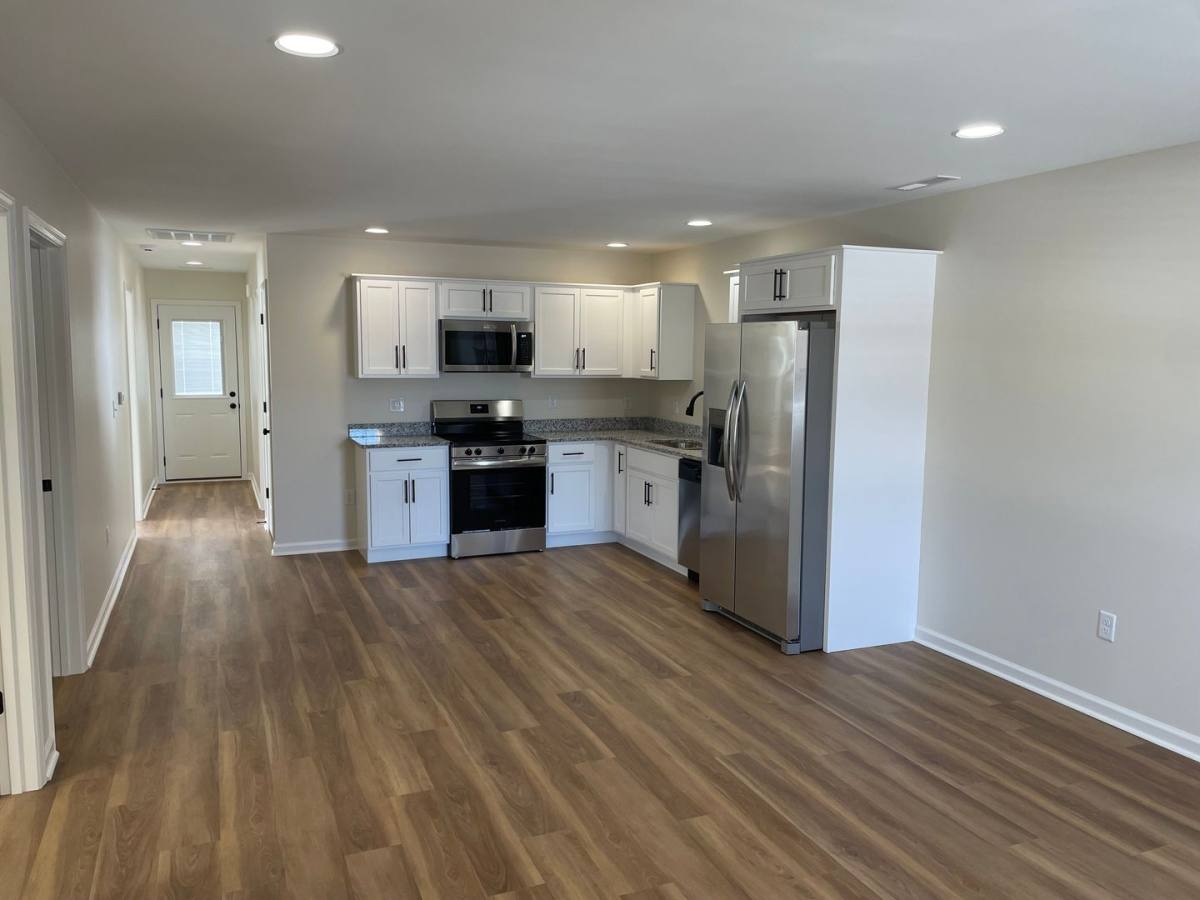 Apartment for rent at 923 W 9th St, Russellville, KY 42276