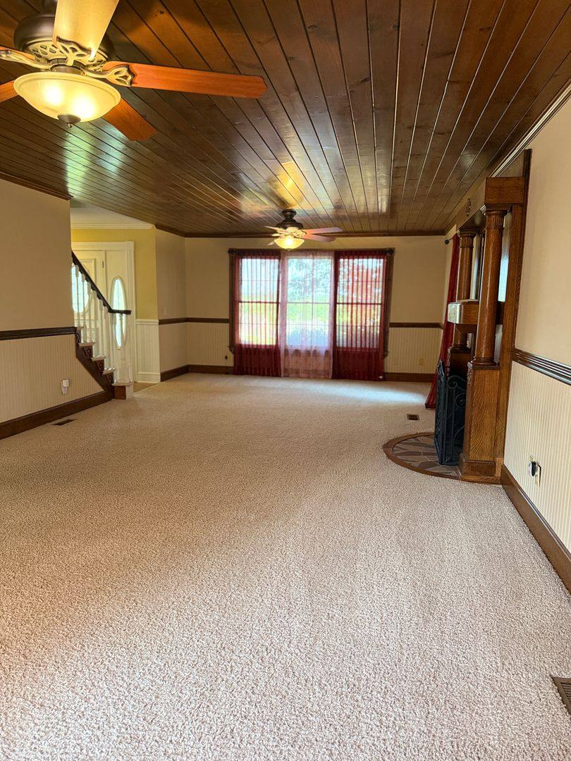 House for rent at 810 Lizbeth Dr, Johnson City, TN 37604