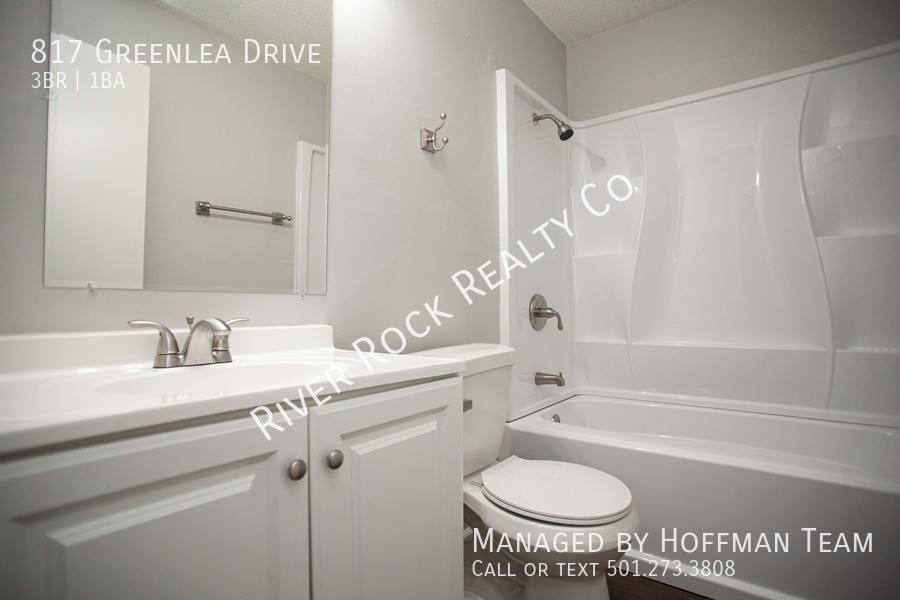 House for rent at 817 Greenlea Dr, North Little Rock, AR 72117