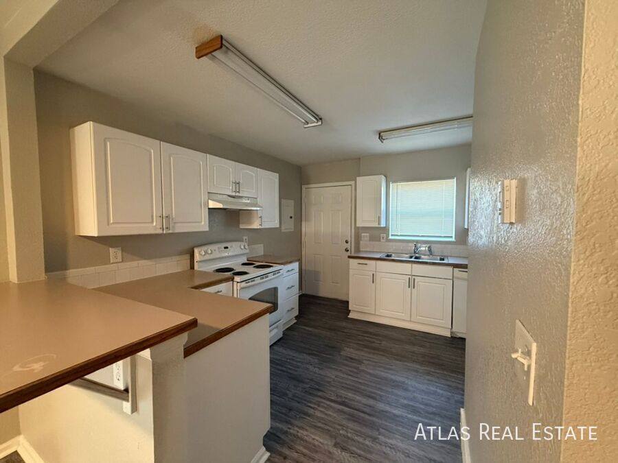 Townhouse for rent at 1119 S 14th Ave, Greeley, CO 80631