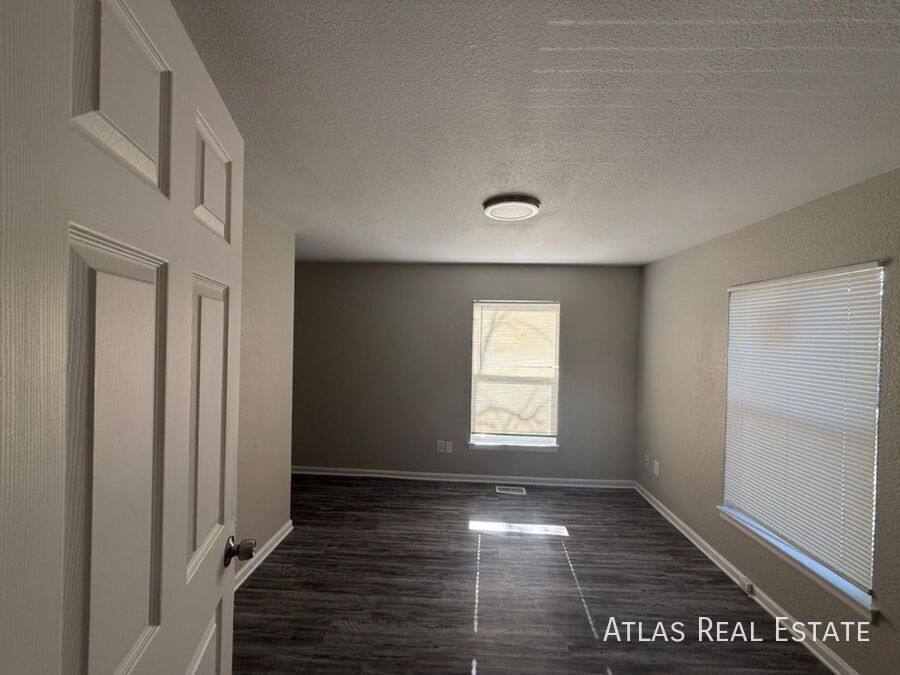 Townhouse for rent at 1119 S 14th Ave, Greeley, CO 80631