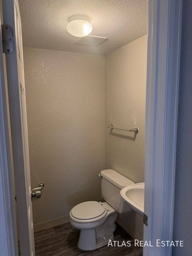 Townhouse for rent at 1119 S 14th Ave, Greeley, CO 80631