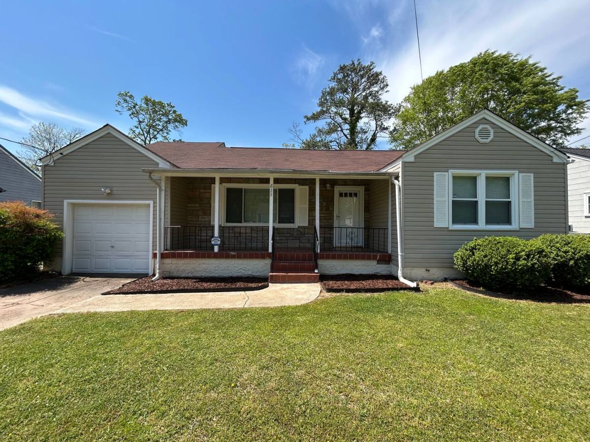 House for rent at 611 Woodvale Ave, Chattanooga, TN 37411