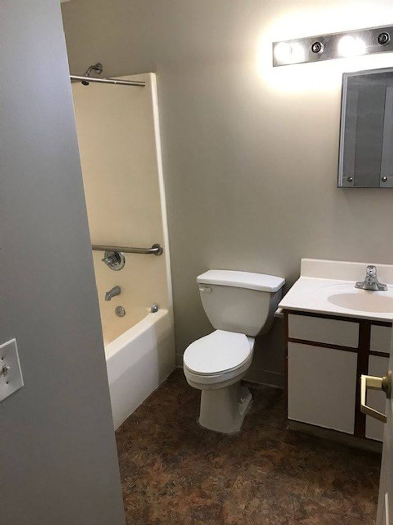 Apartment for rent at 1015 W 31st St, Indianapolis, IN 46208