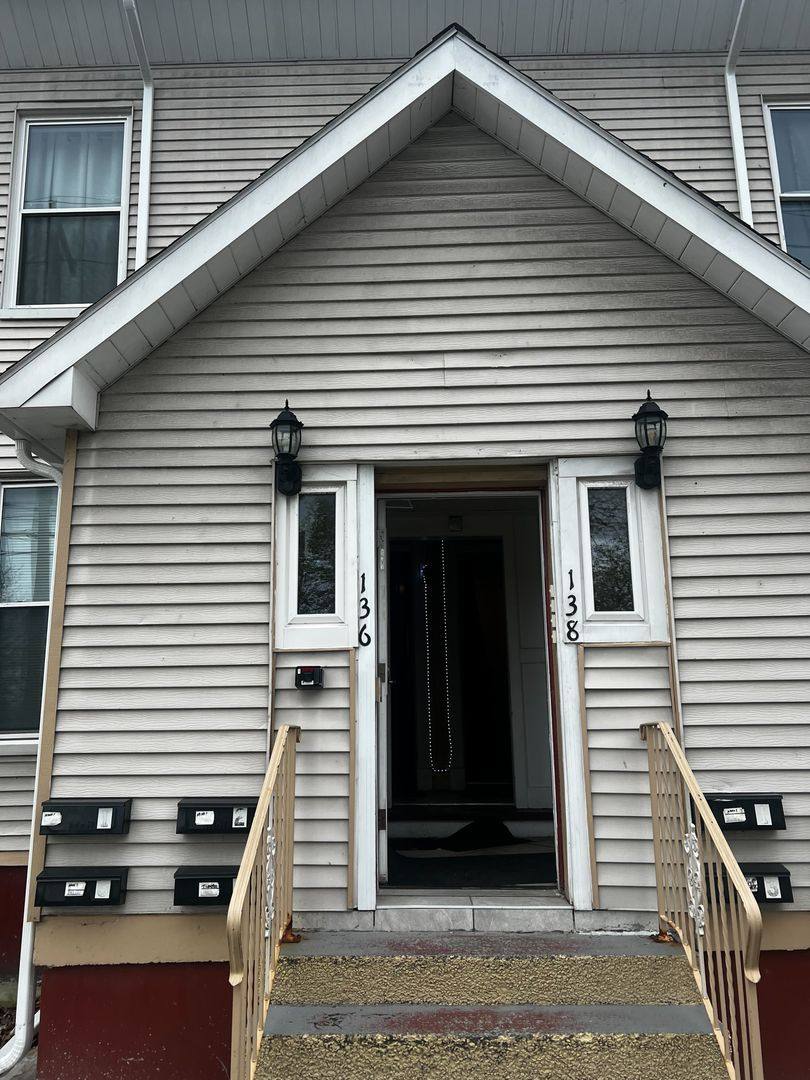 Apartment for rent at 138 Morton Ave, Albany, NY 12202