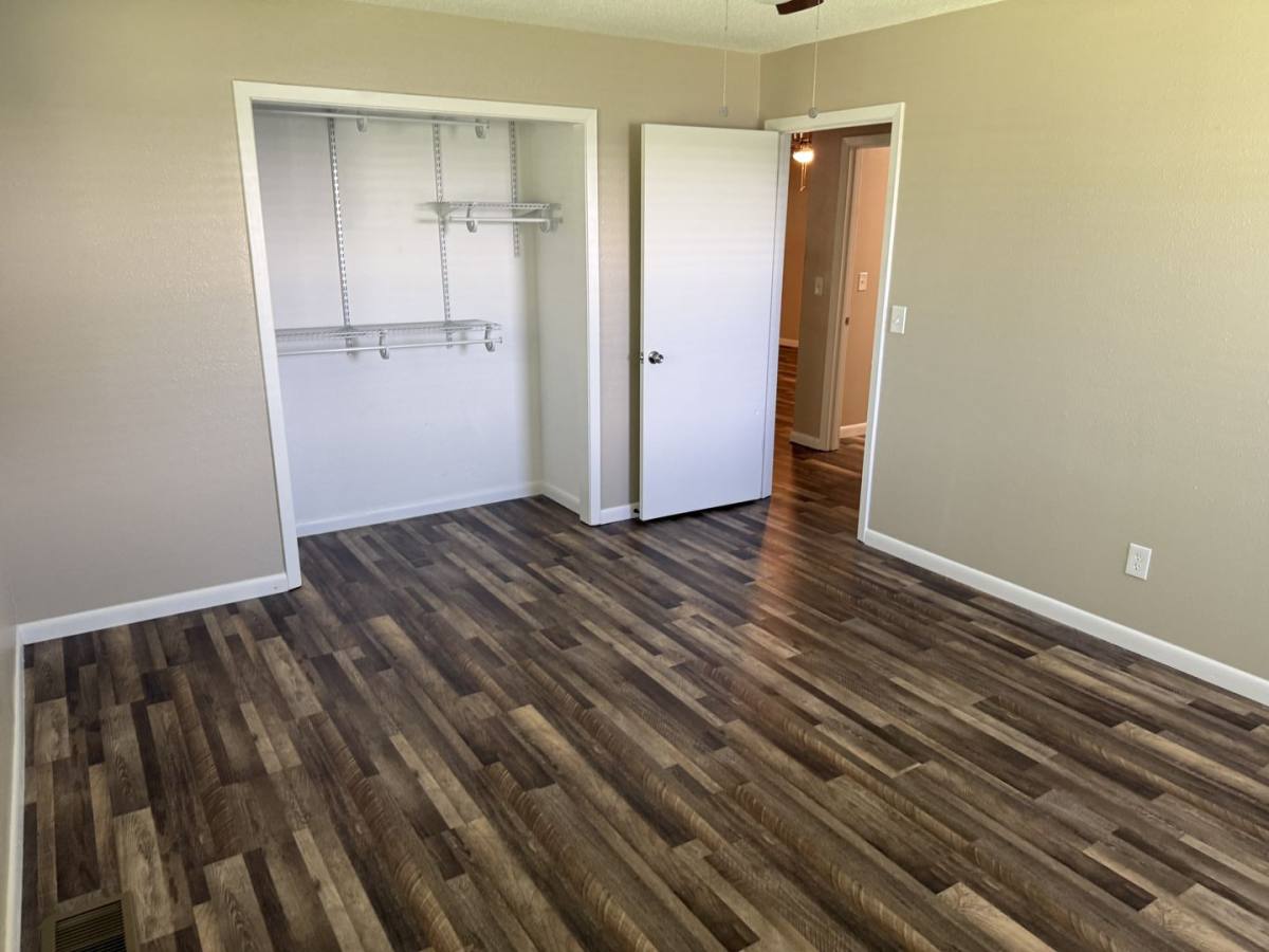 House for rent at 327 Curia Creek Lane, Cave City, AR 72521