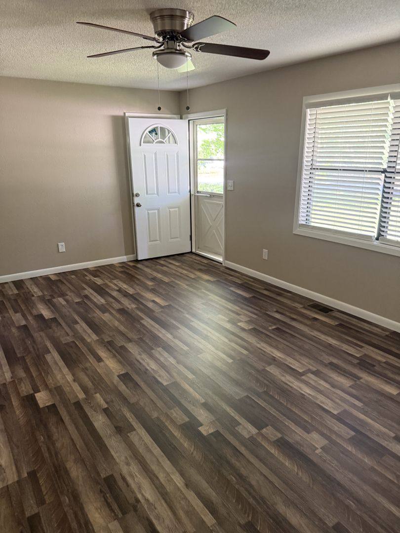 House for rent at 327 Curia Creek Lane, Cave City, AR 72521