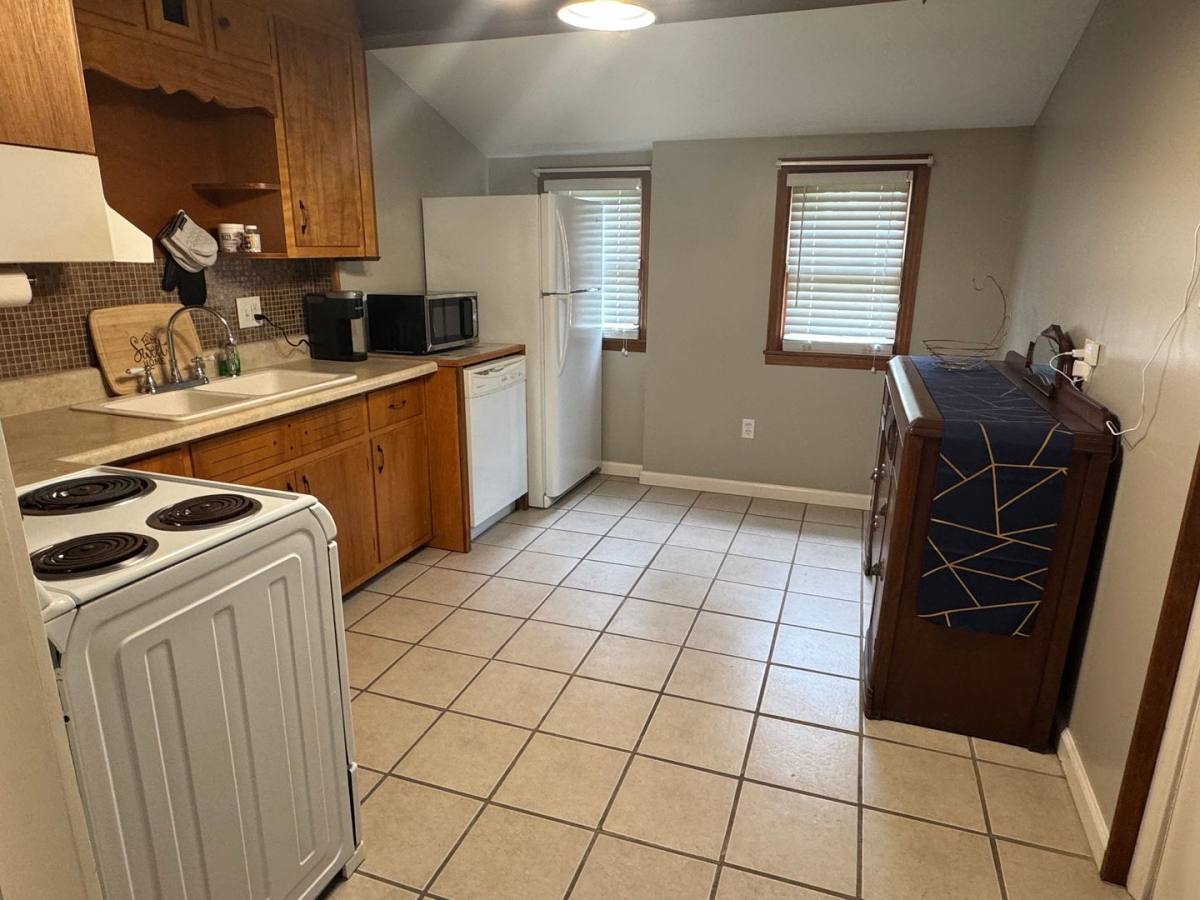 House for rent at 328 Sequoyah Dr, Kingsport, TN 37660