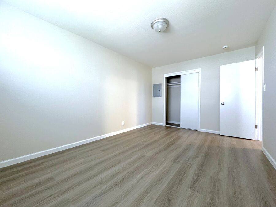 Apartment for rent at 170 Stoakes Ave #9, San Leandro, CA 94577