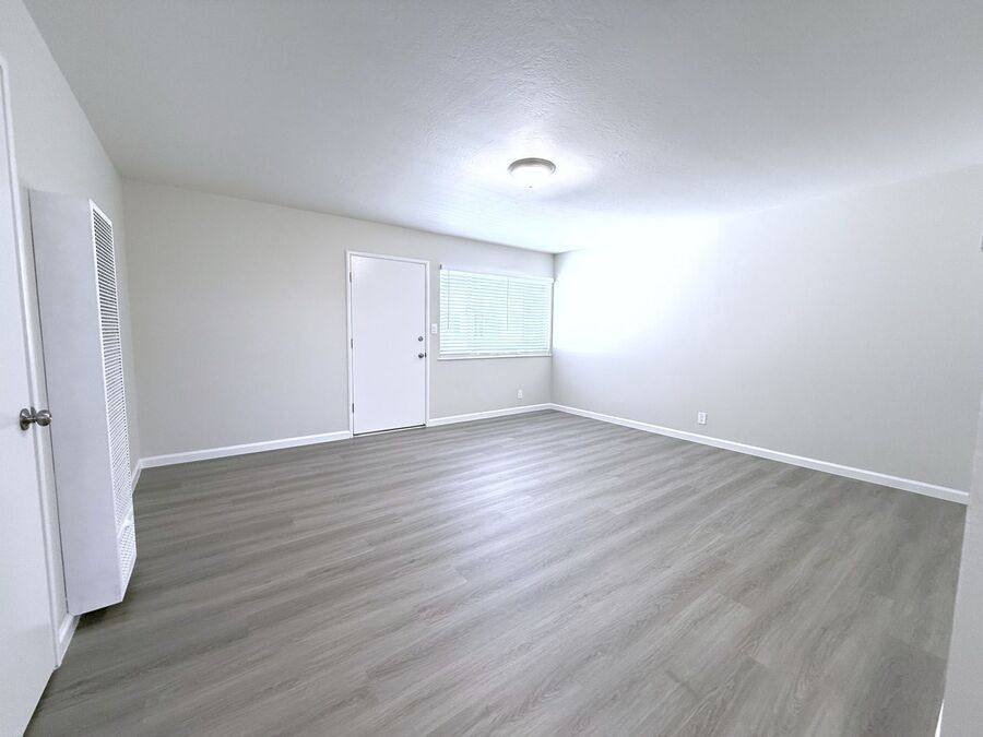 Apartment for rent at 170 Stoakes Ave #9, San Leandro, CA 94577