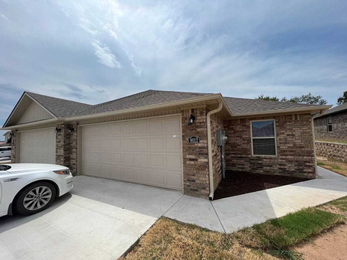 Apartment for rent at 9012-9014 Sandra Way, Fort Smith, AR 72916