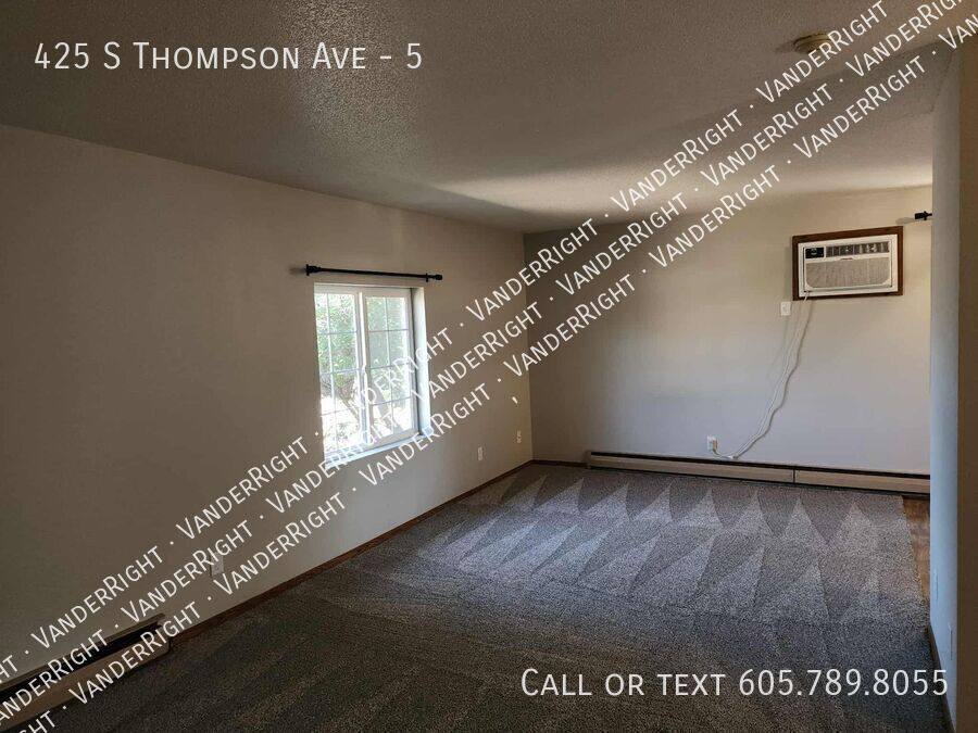 Apartment for rent at 425 S Thompson Ave #5, Sioux Falls, SD 57103