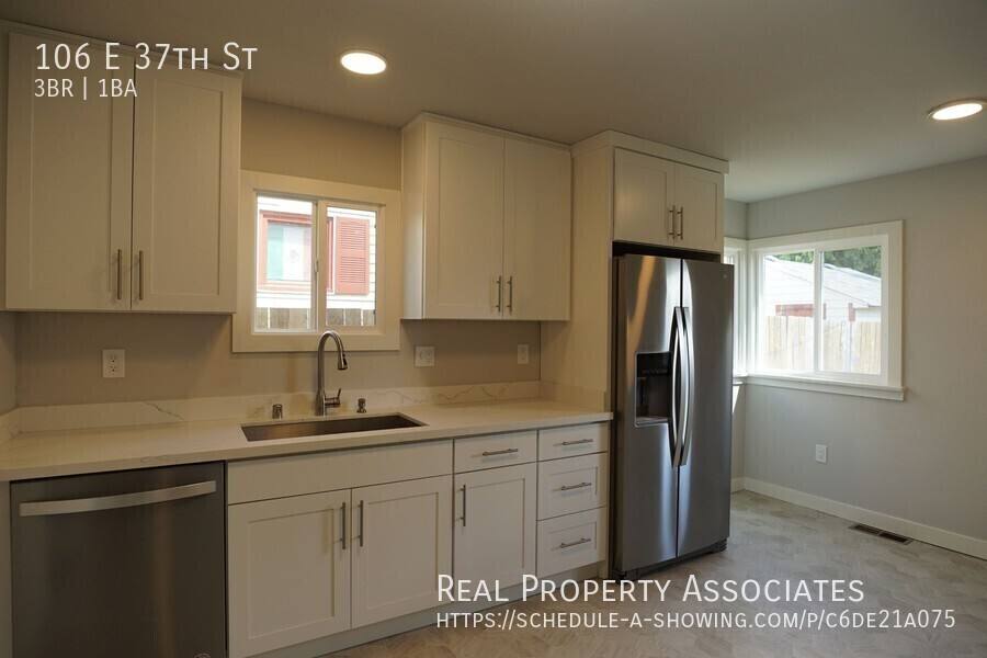House for rent at 106 E 37th St, Tacoma, WA 98404