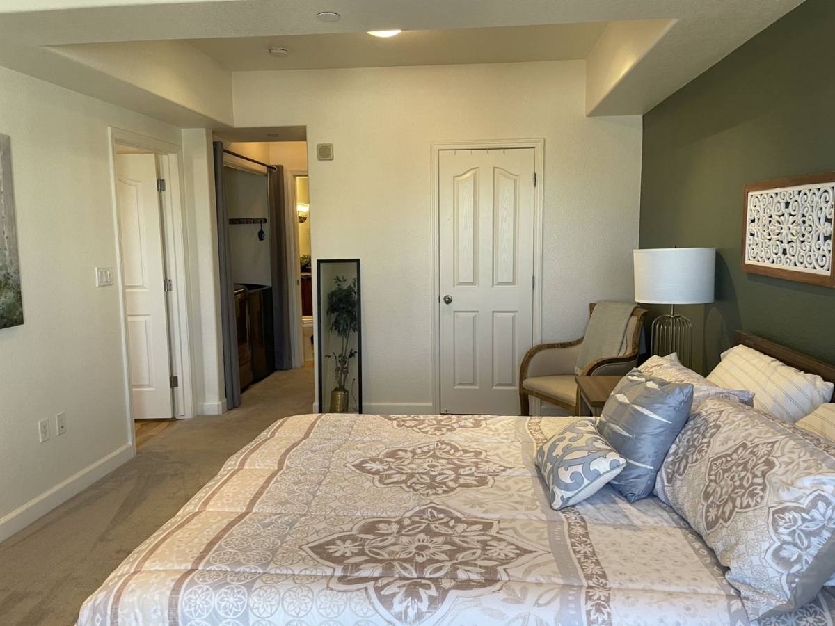 Apartment for rent at 200 W 2nd St, Reno, NV 89501