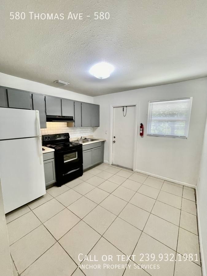 Apartment for rent at 580 Thomas Ave #580, Fort Myers, FL 33905