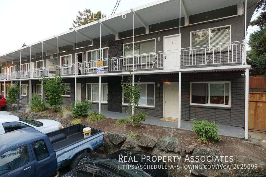 Apartment for rent at 906 Glennwood Ave NE #6, Renton, WA 98056