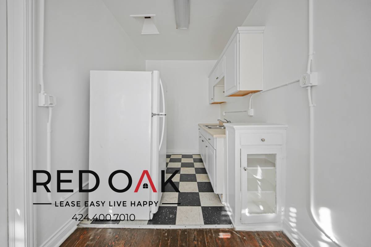 Apartment for rent at 854 S Oxford Ave #503, Los Angeles, CA 90005