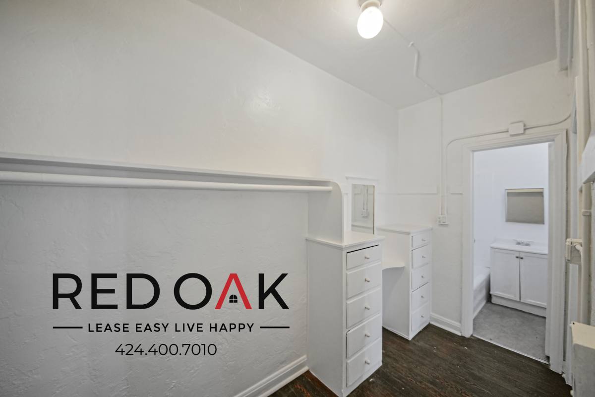 Apartment for rent at 854 S Oxford Ave #503, Los Angeles, CA 90005