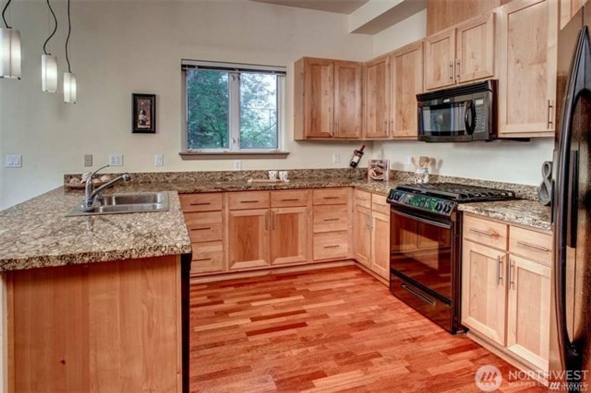Apartment for rent at 375 Kirkland Ave, Kirkland, WA 98033