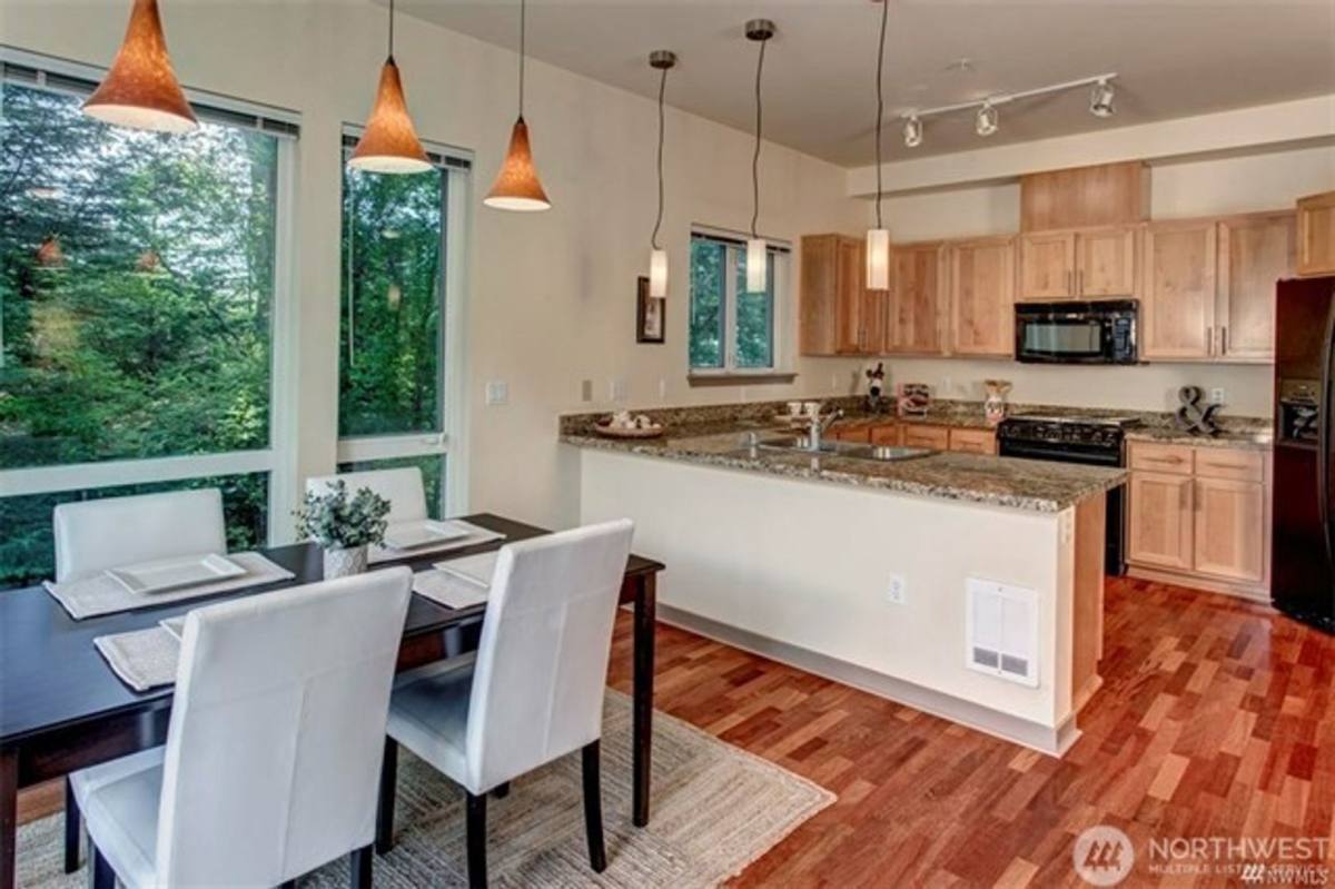 Apartment for rent at 375 Kirkland Ave, Kirkland, WA 98033