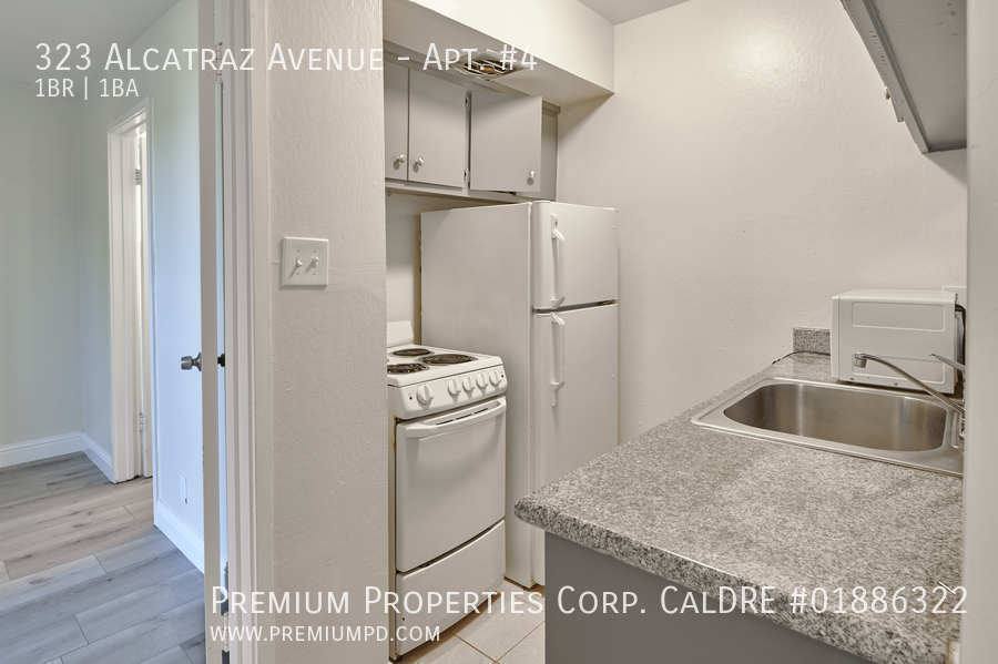 Apartment for rent at 323 Alcatraz Ave, Oakland, CA 94618