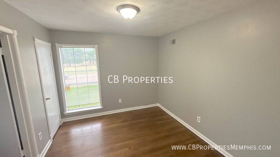 House for rent at 3338 Covington Pike, Memphis, TN 38134