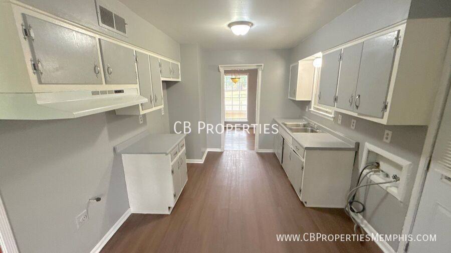 House for rent at 3338 Covington Pike, Memphis, TN 38134