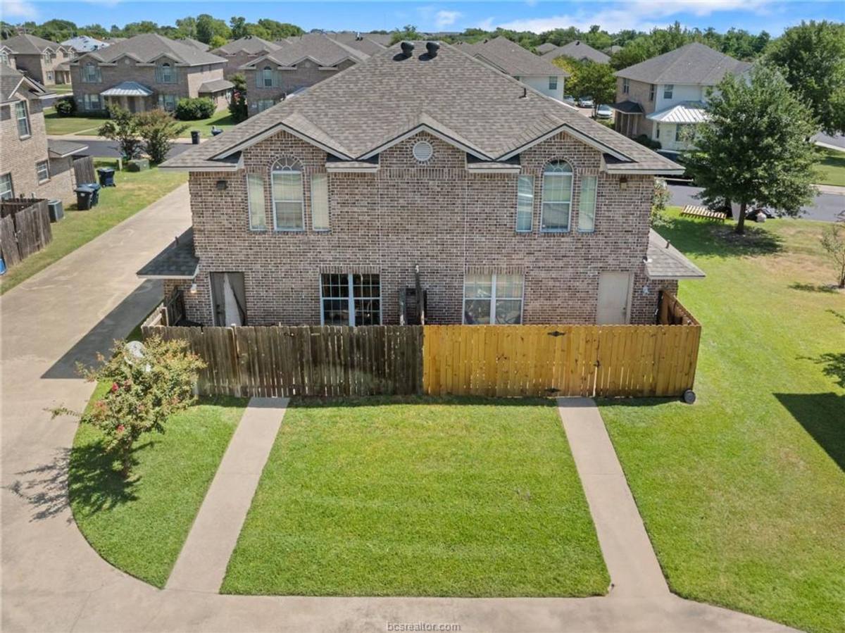 House for rent at 2330 Autumn Chase Loop - B, College Station, TX 77840