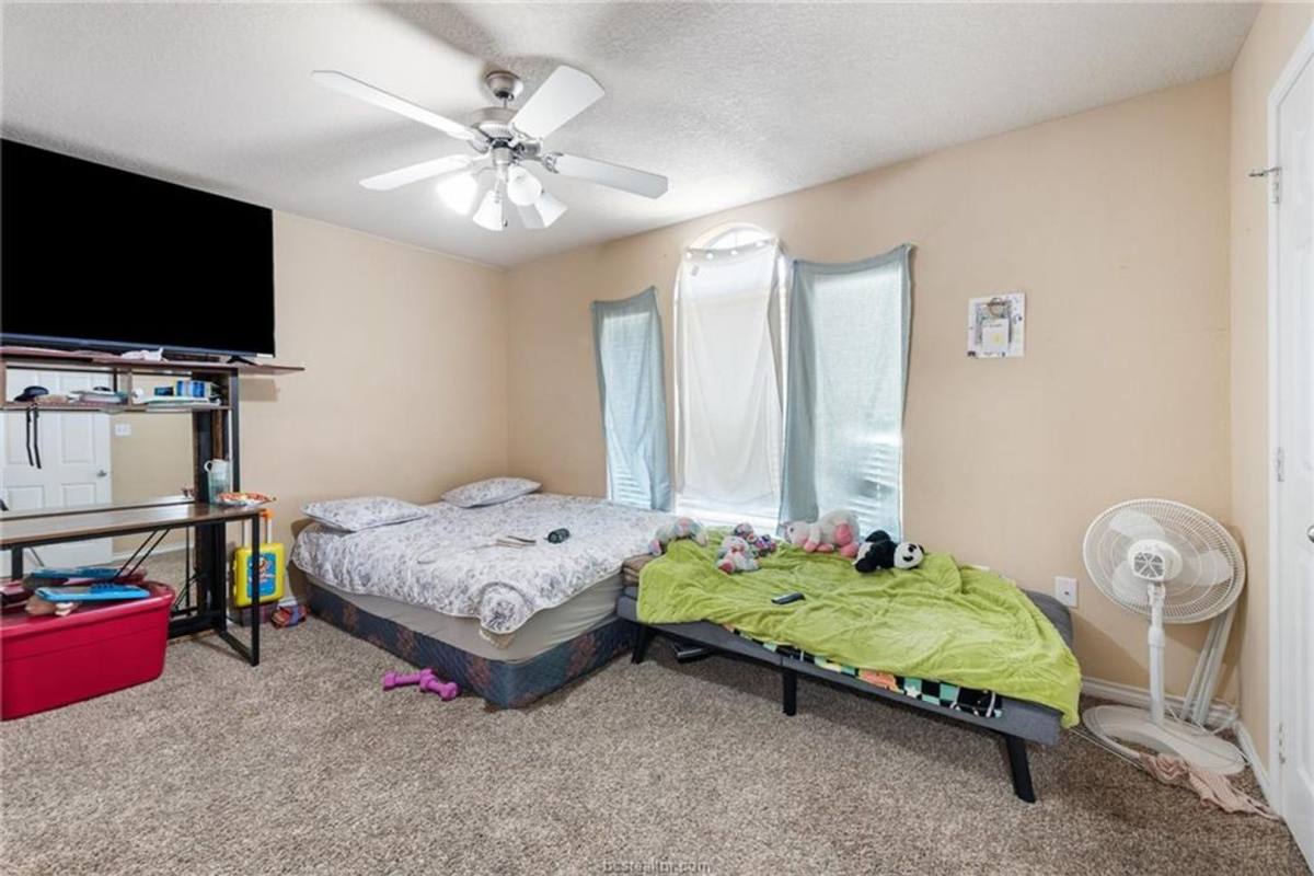 House for rent at 2330 Autumn Chase Loop - B, College Station, TX 77840