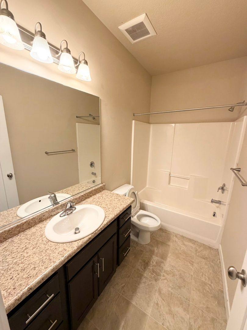 Townhouse for rent at 3673 W Lilac Heights, South Jordan, UT 84095