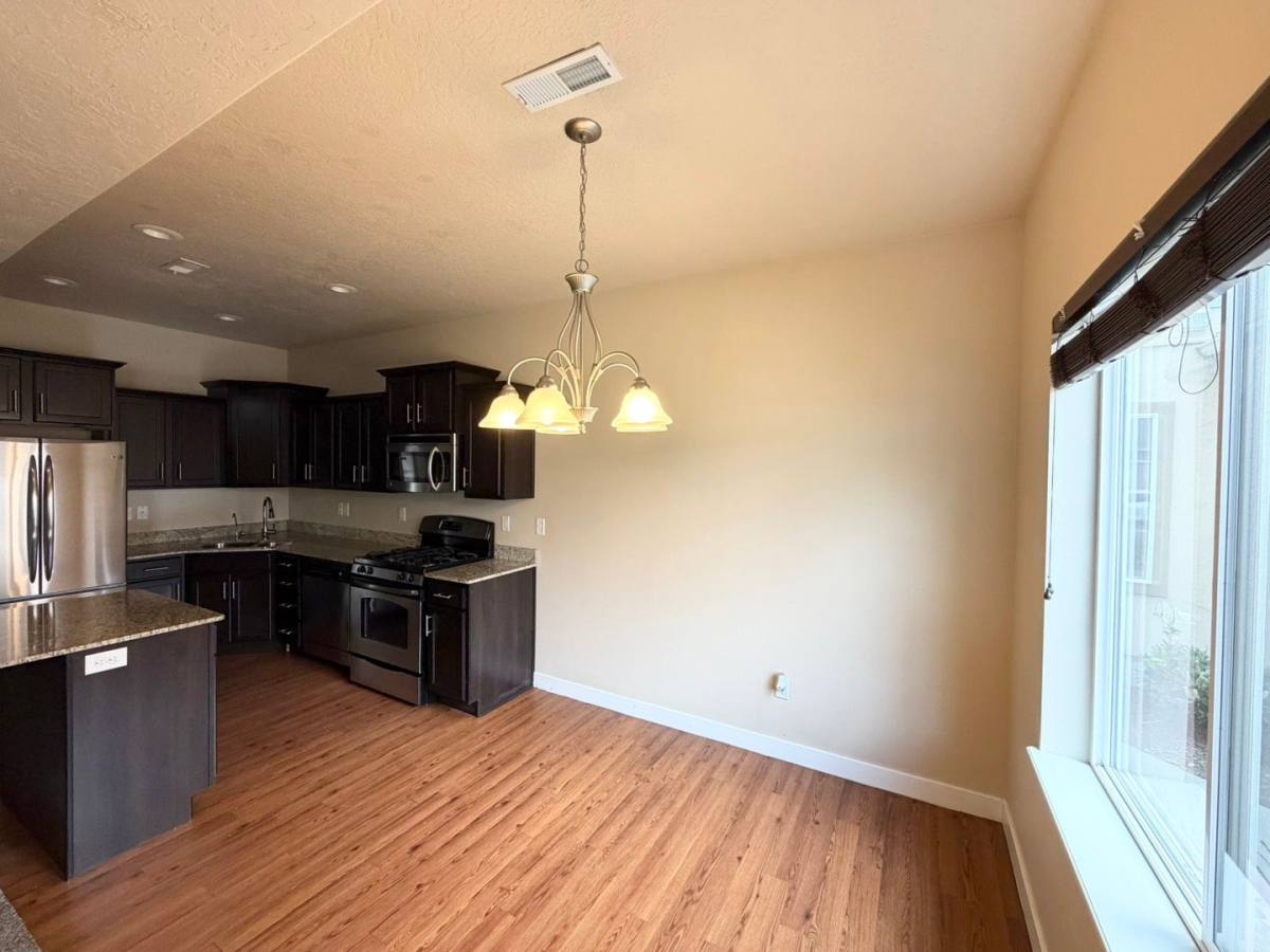Townhouse for rent at 3673 W Lilac Heights, South Jordan, UT 84095