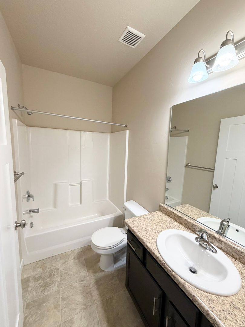 Townhouse for rent at 3673 W Lilac Heights, South Jordan, UT 84095