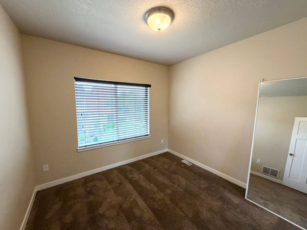 Townhouse for rent at 3673 W Lilac Heights, South Jordan, UT 84095