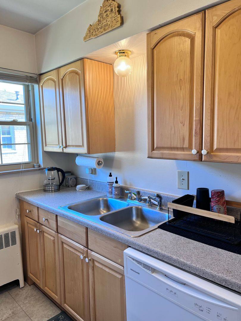 Apartment for rent at 3638 Edwards Rd, Cincinnati, OH 45208