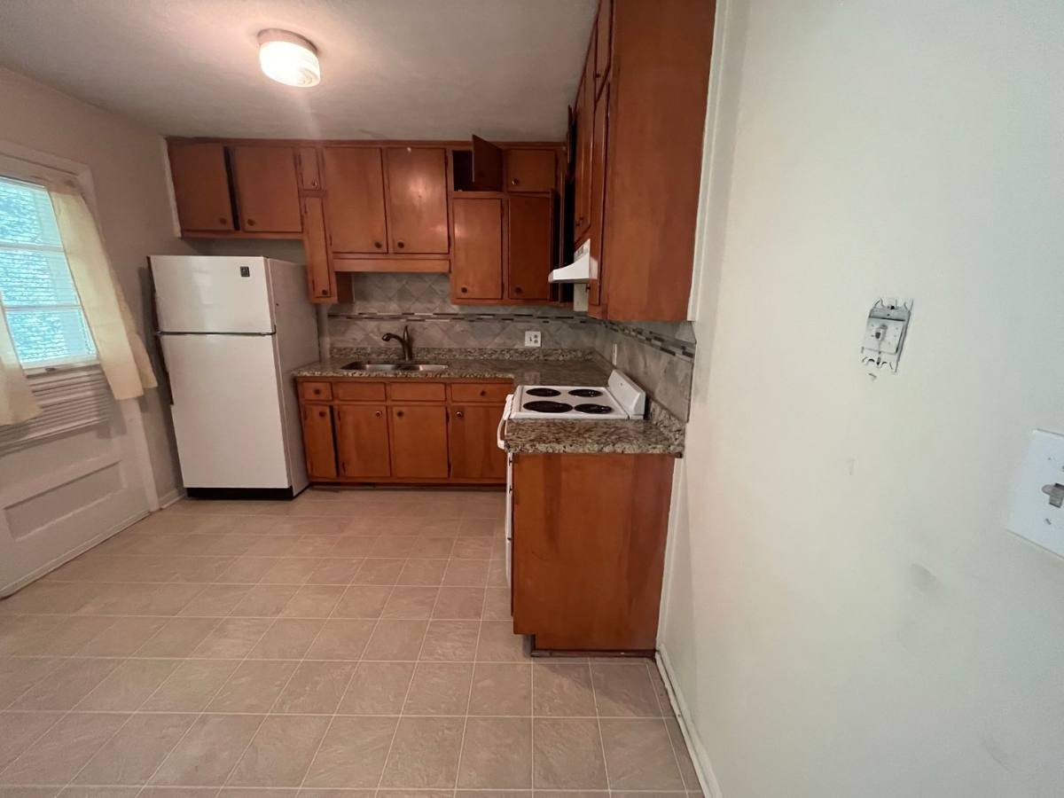 Apartment for rent at 1002 Level Creek Rd, Buford, GA 30518