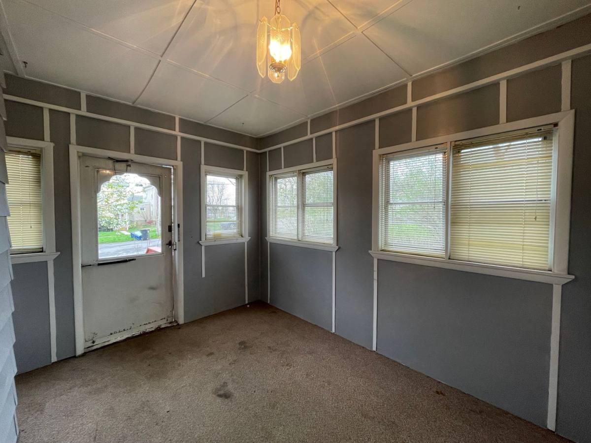 House for rent at 205 Cayuga St, Syracuse, NY 13204