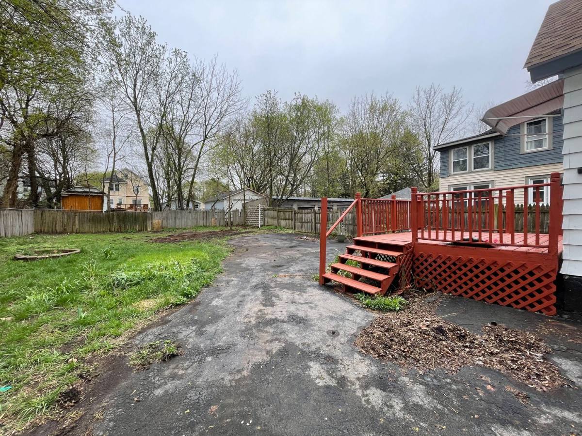 House for rent at 205 Cayuga St, Syracuse, NY 13204